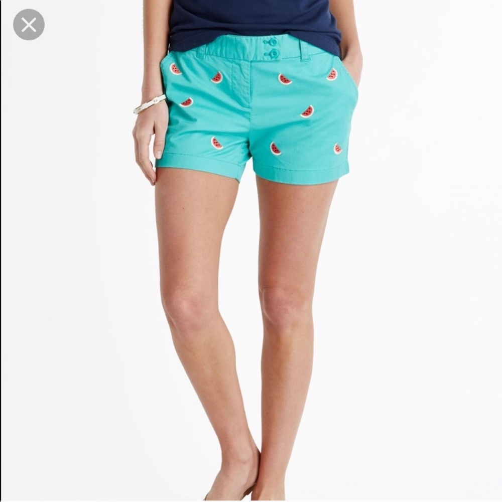 ISO vineyard vines watermelon shorts